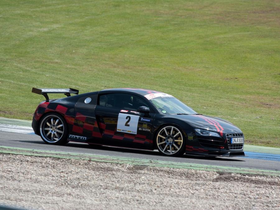  Audi R8 GT3-2 by MTM 2010 года  (фото 3 из 11)